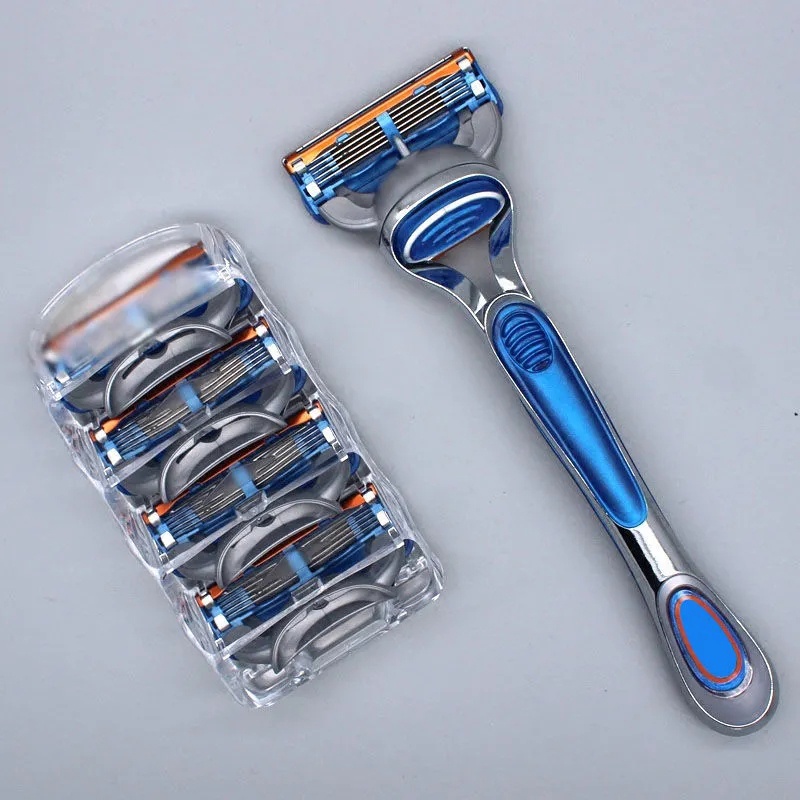 Gillette Maquinillas de afeitar Fusion5 para hombres, 1 maquinilla de  afeitar, 4 recambios de cuchilla, Lubrastrip para un afeitado más cómodo