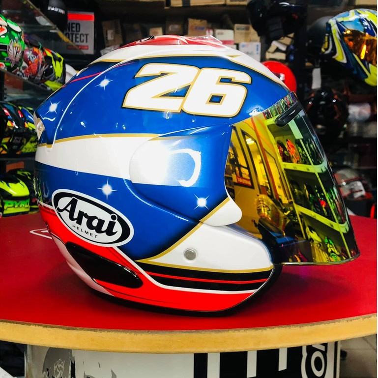 Casco De Media Cara ARAI 3/4 Abierta Moto