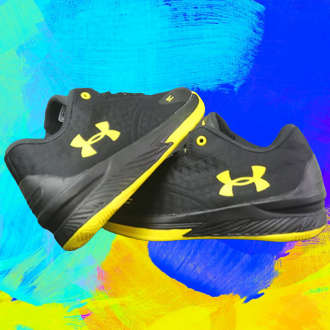 Zapatos de futbol 2024 under armour amarillos originales