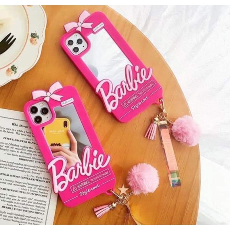 Funda para el móvil con diseño de Barbie y espejo para iPhone 11/XR/12/12Pro/13/13ProMax  de Skinnydip